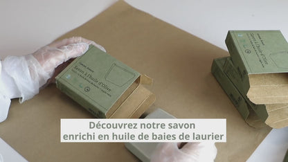 Comme Avant - Soap enriched with laurel berry oil and green clay - Version 1 - 100g 